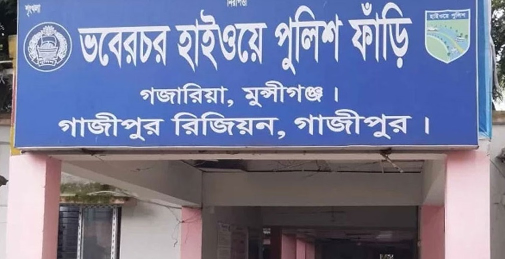 গাড়ির ধাক্কায় ইমাম নিহত